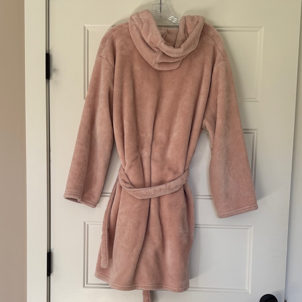 Summer & Rose Pink Plush Robe - Picture 5 of 7
